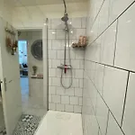 Appartement Douillet Au Coeur Du Quartier Gros Cailloux